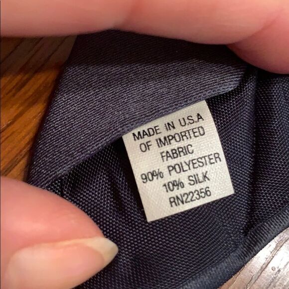 Vtg Lilly Dache gray & tan silk/polyester tie - Picture 6 of 6